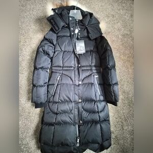 Pajar Women's Elegant Black Puffer Jacket